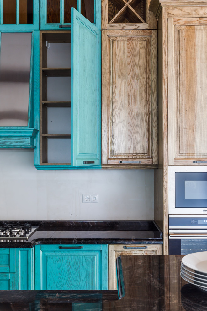 Кухня в бирюзовых оттенках