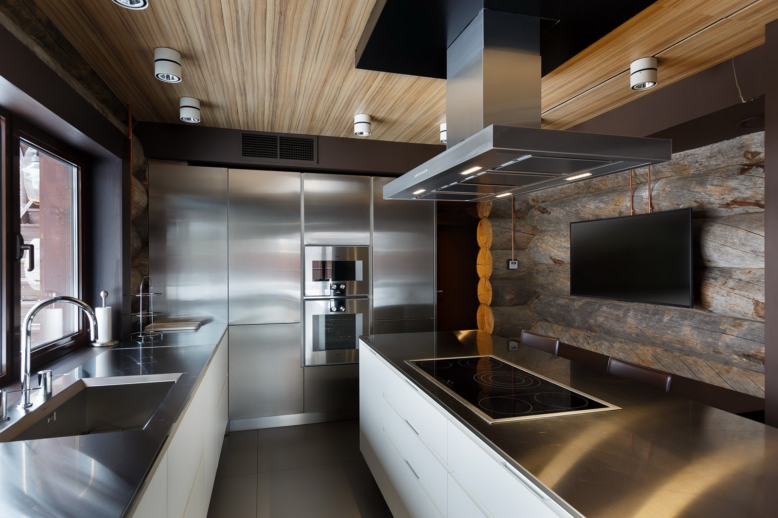 Бревенчатый загородный дом в Зеленогорске