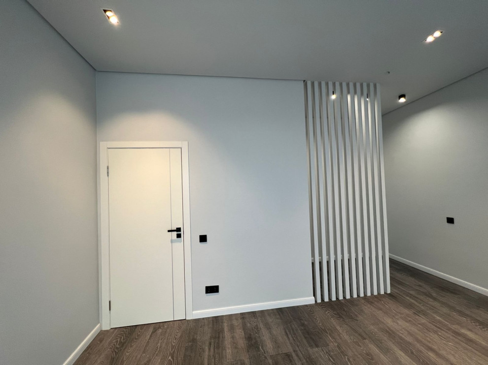 Квартира на продажу в серых оттенках.