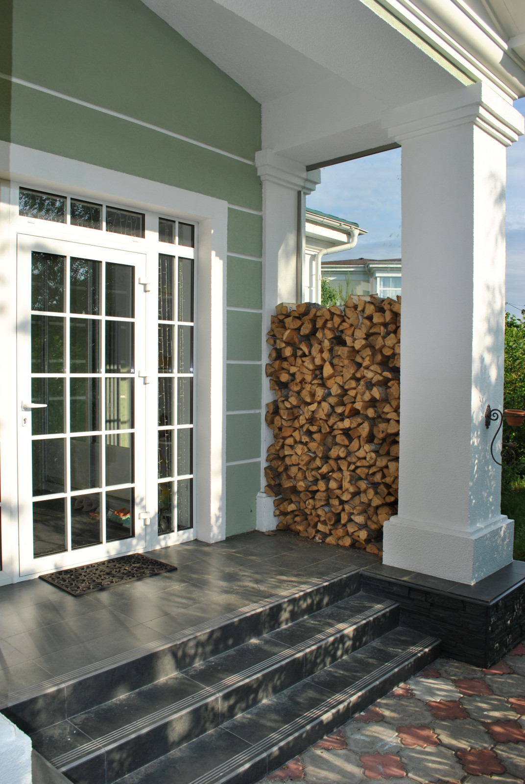 Дом после реконструкции в кп "Новый мир"