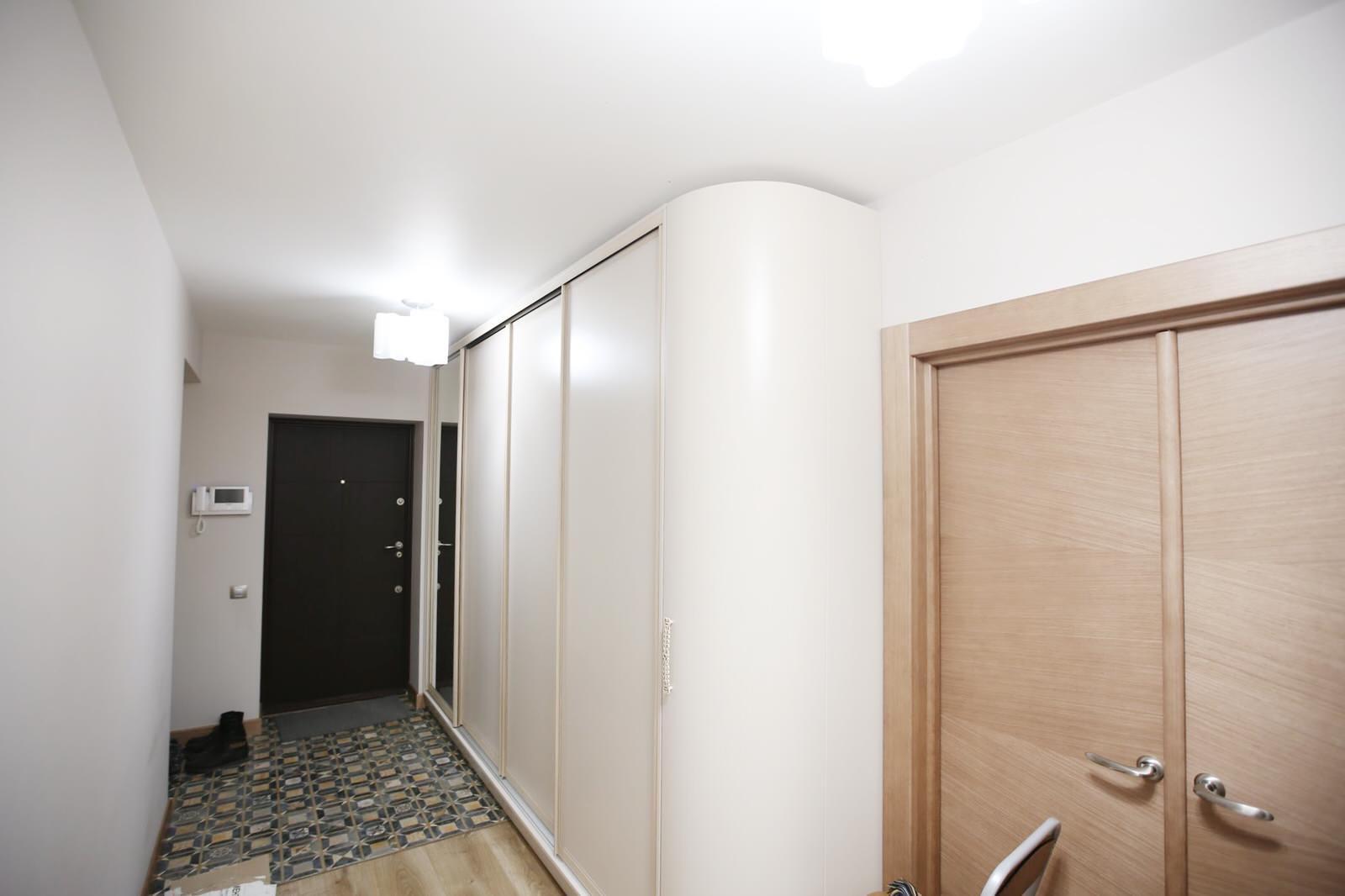 4х-комнатная квартира 163 кв.м. - Коридор