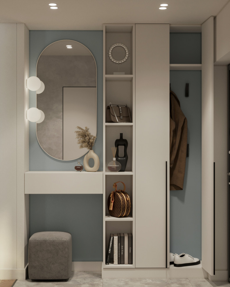 Узкая прихожая