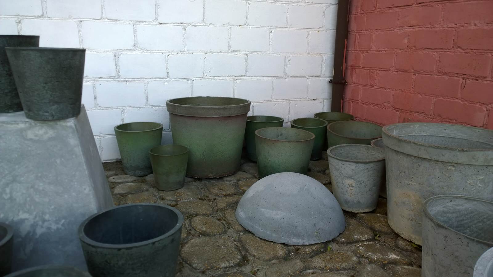 Кашпо из бетона