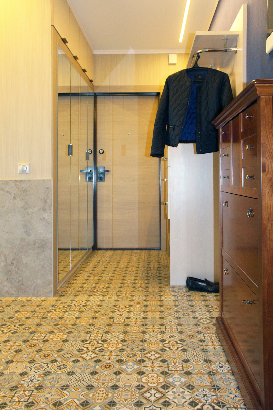 Светлая квартира с цветным настроением