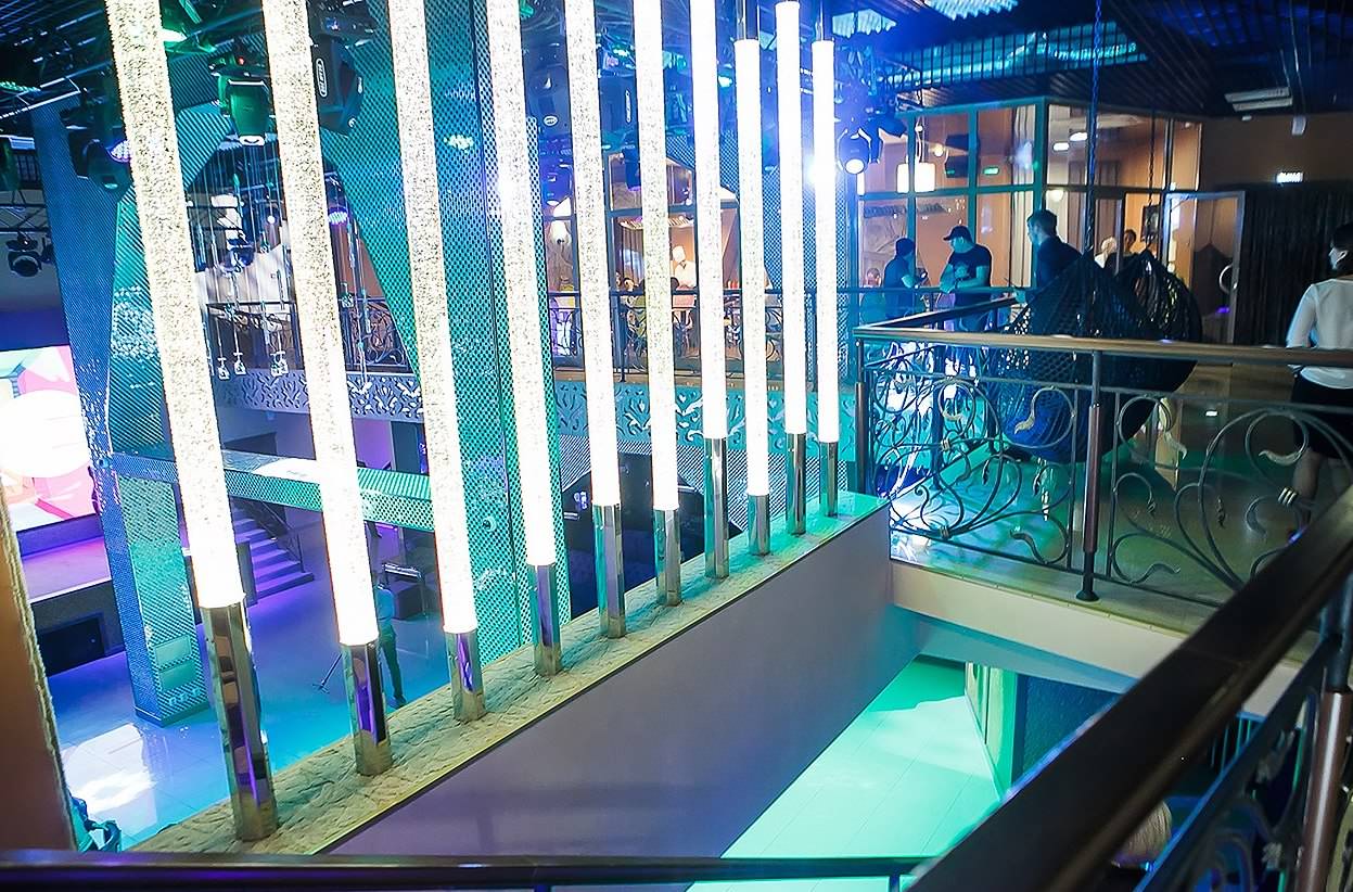 LIKE Resto-Club & Lounge