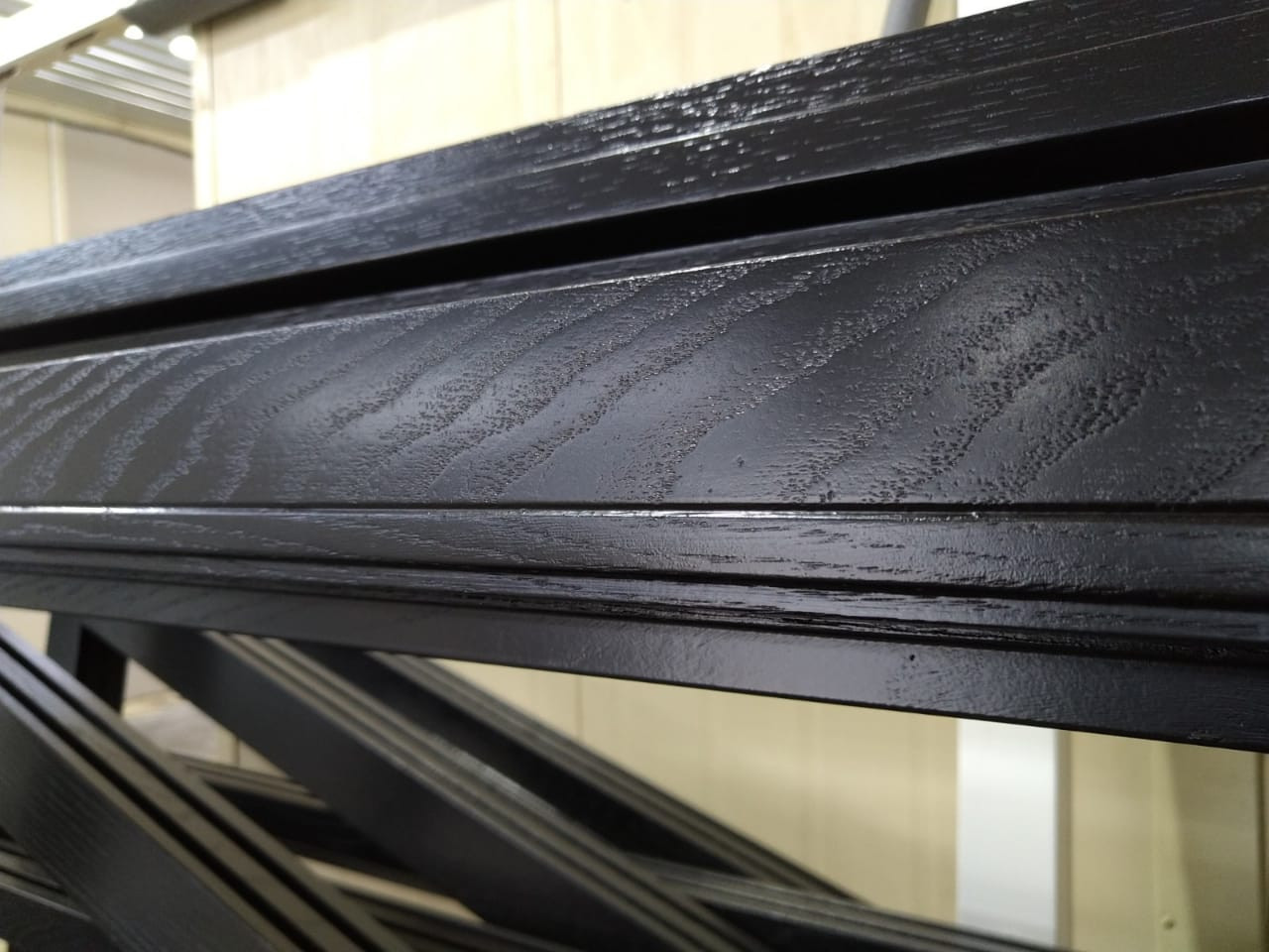 Обложка проекта: Черные окна