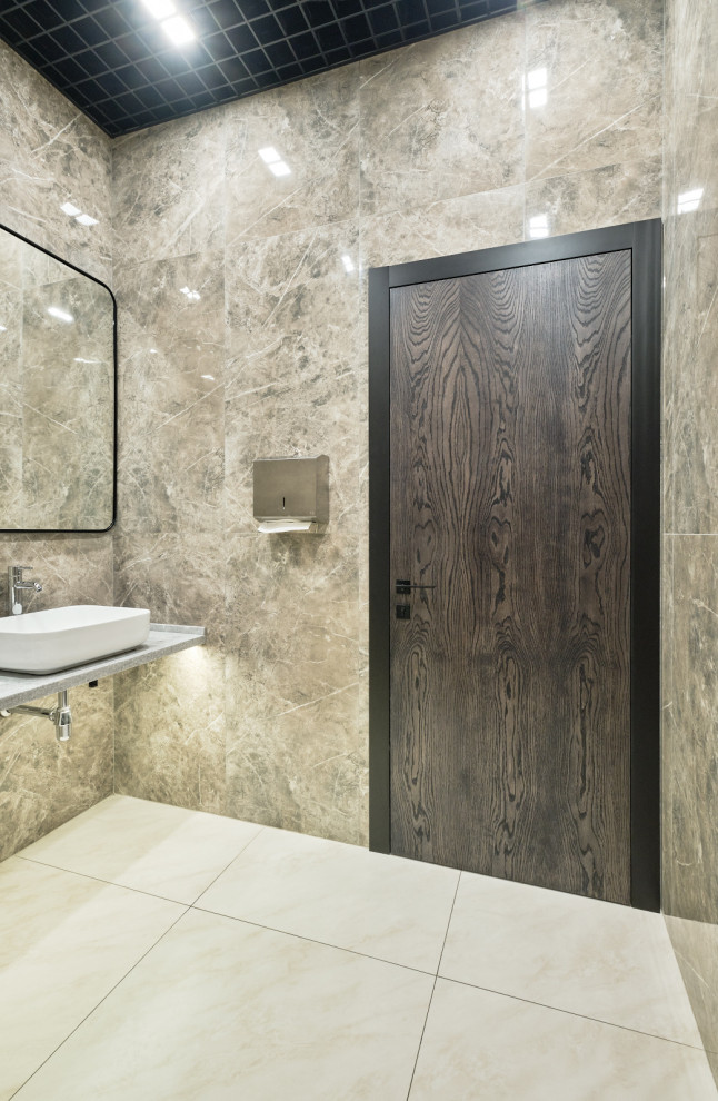 Высокие дубовые двери. 100% массив дуба.