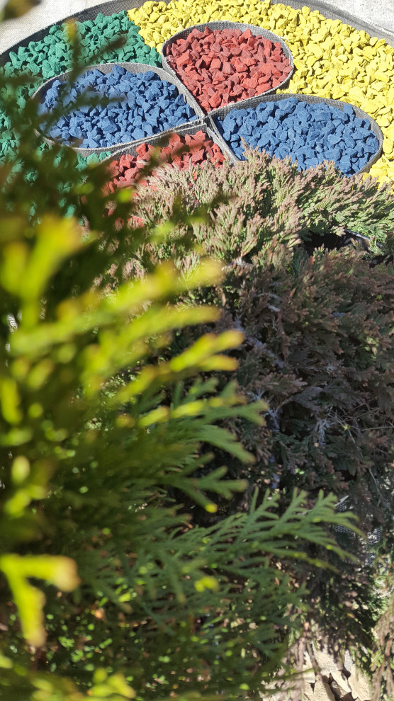 Обложка проекта: Декоративный цветной щебень