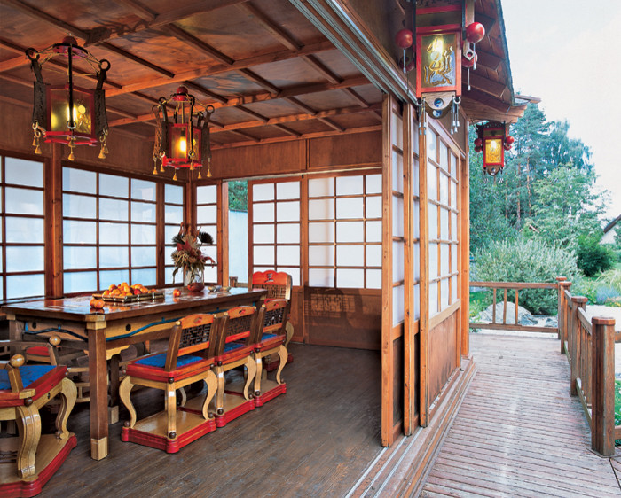 Павильон в восточном стиле