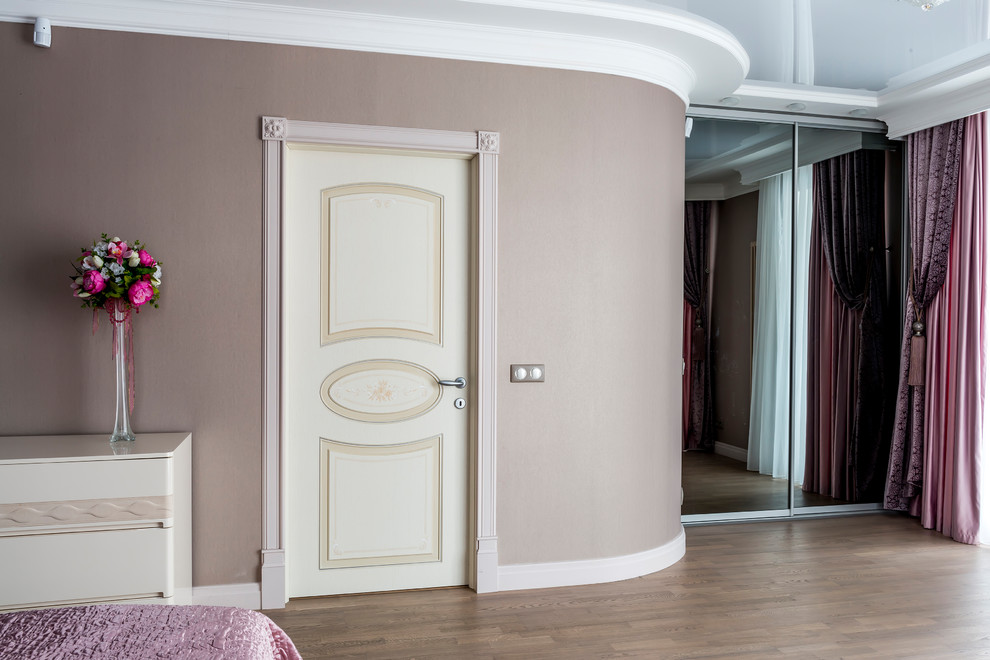 Двухкомнатная квартира в классическом стиле.