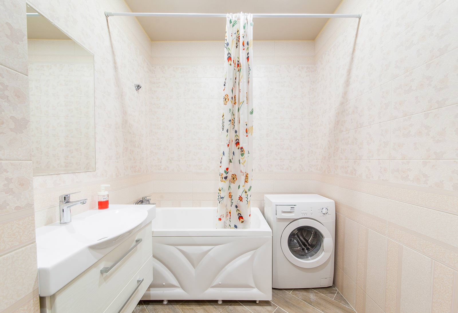 2 комнатная квартира Теплый интерьер)