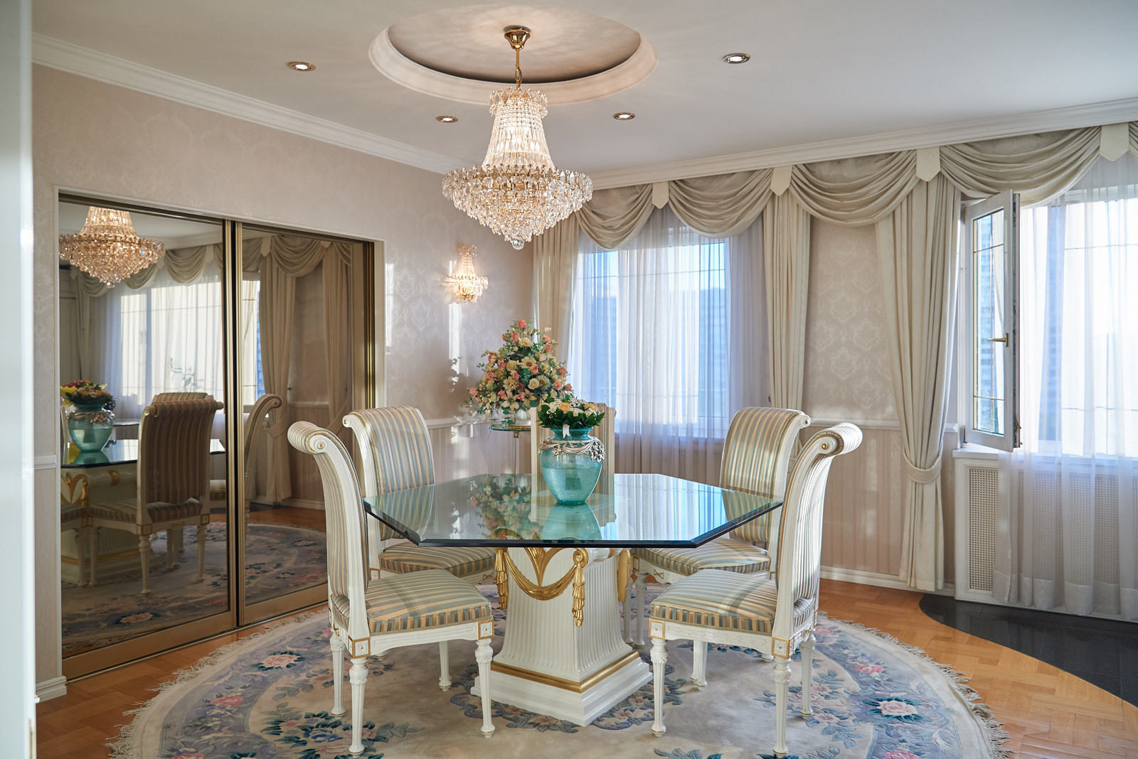 Обложка проекта: Классический интерьер в квартире