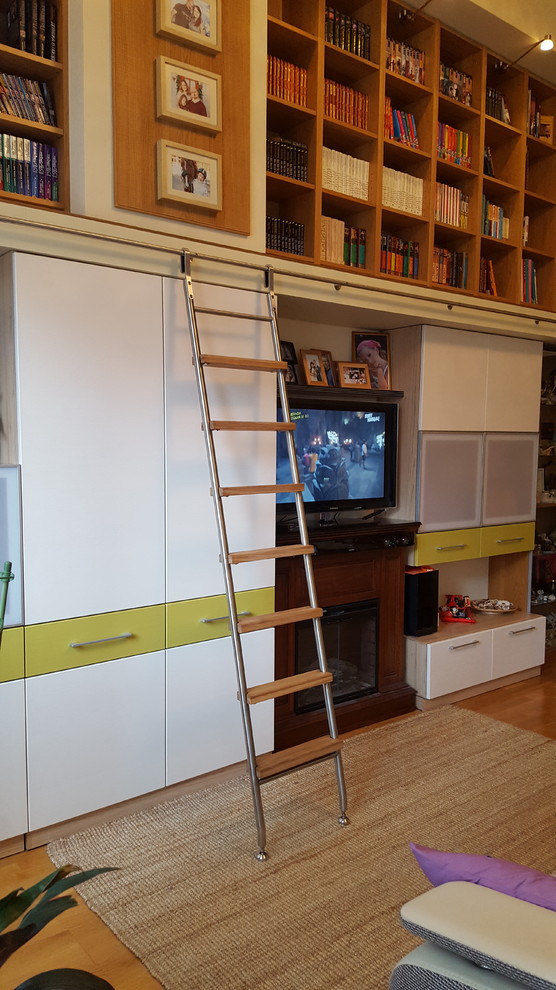 20180408 _ НОВОСИБИРСК - лестница мебельная с крючками - модель Step-30 hook