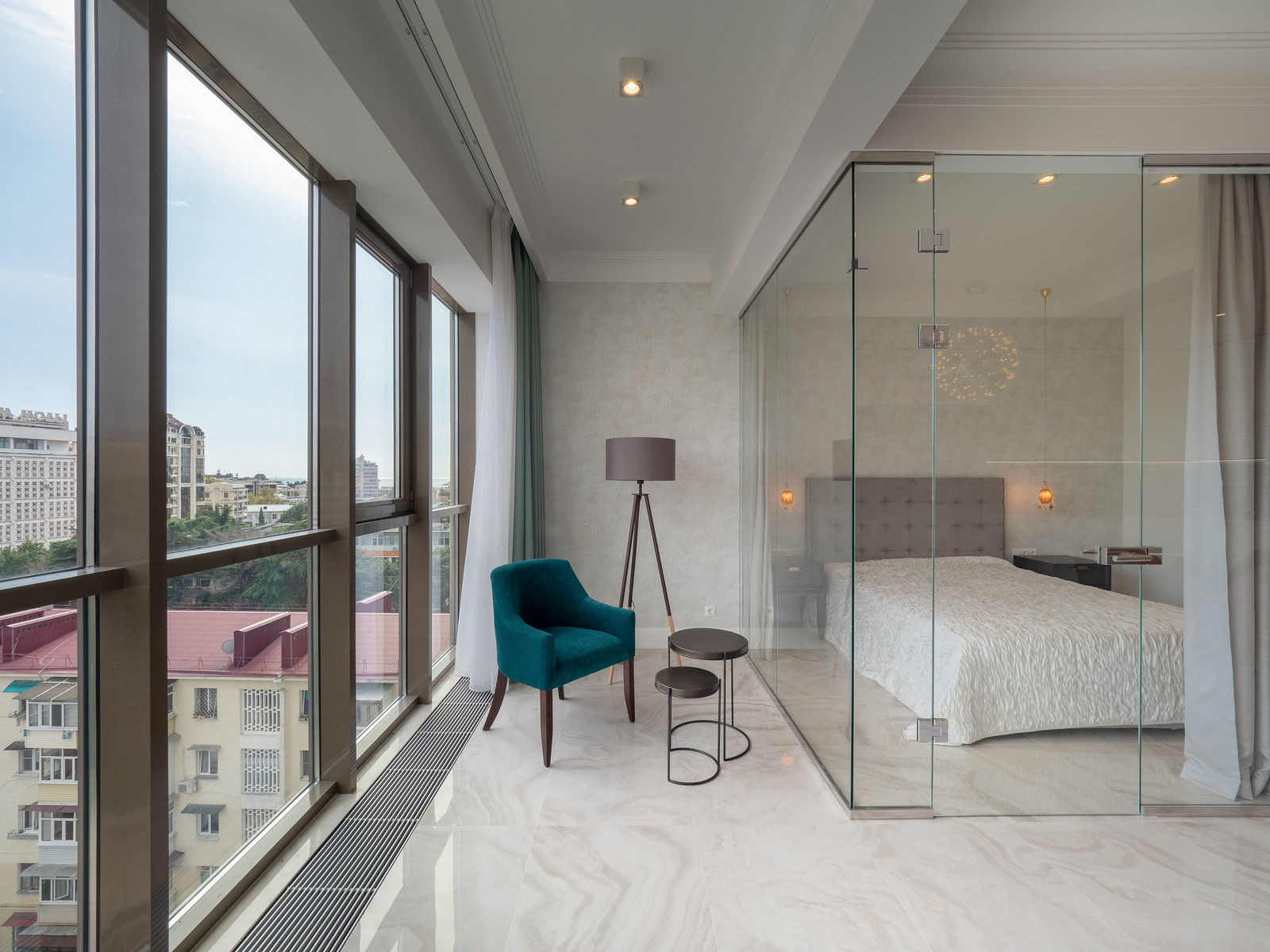 Обложка проекта: Современная студия в центре Сочи на Парковой 5