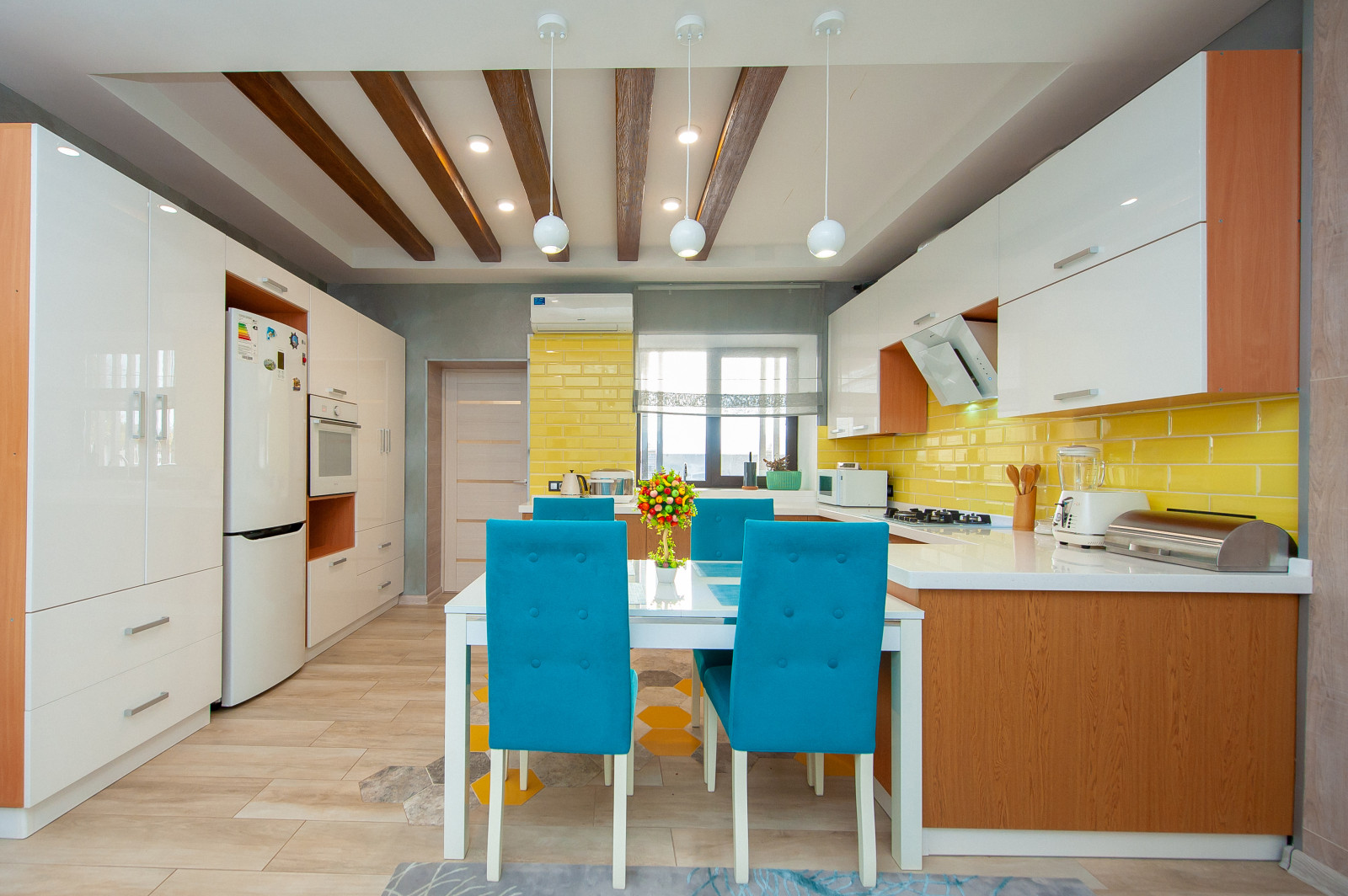 Обложка проекта: Сочный цвет