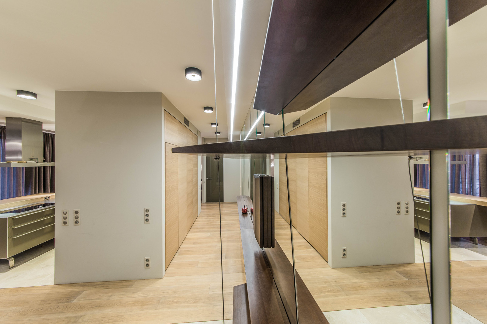 ОФИЦЕРСКИЙ