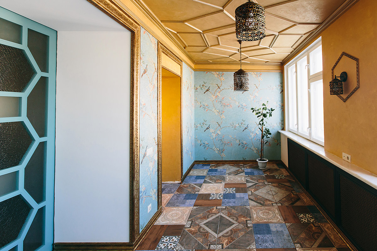 Реализация:Классика с нотками востока в бирюзе