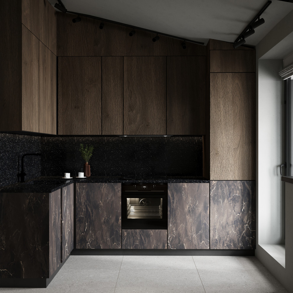 С мужским характером