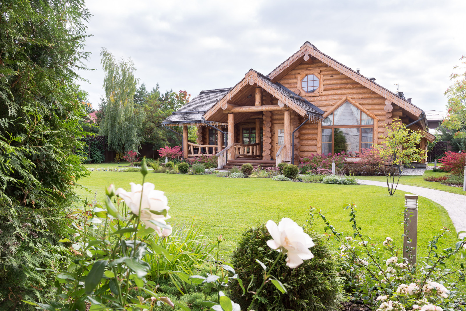 Здание Бани с бассейном комплекс отдыха