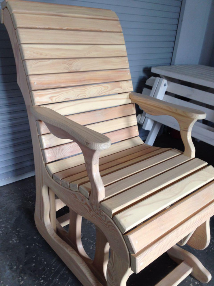 Кресло-качалка на маятниковом механизме