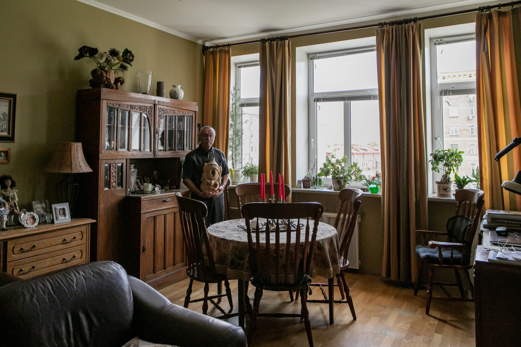 Спецпроект:  Портрет архитектора в черном