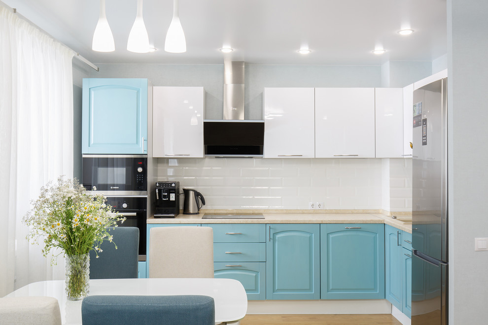 Бирюзовая квартира по улице Интернациональная