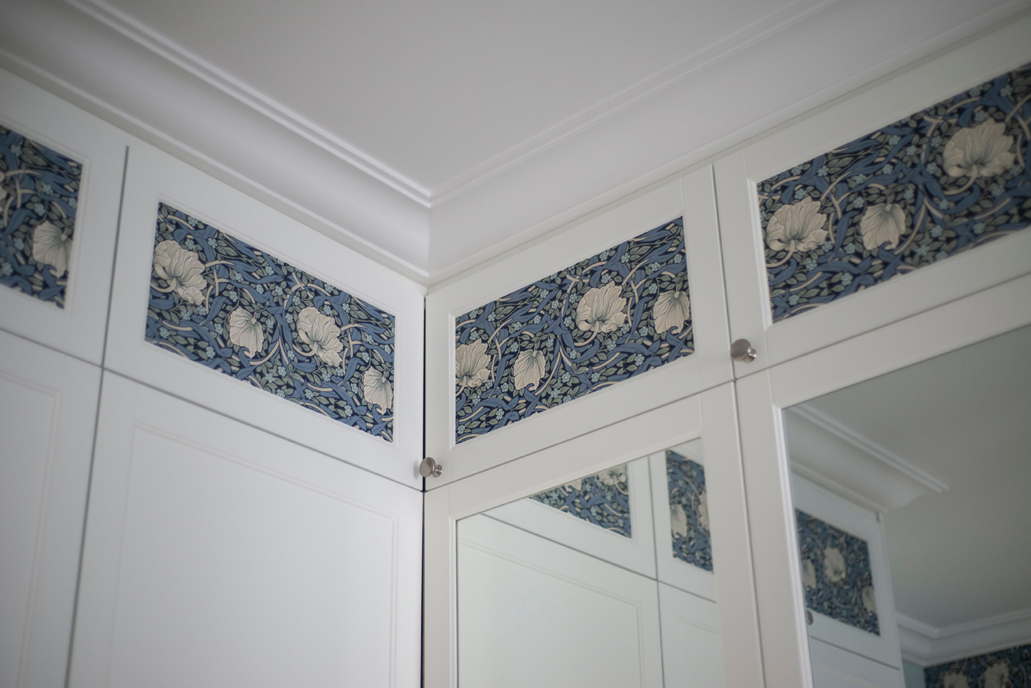 Pre-Raphaelite Appartment