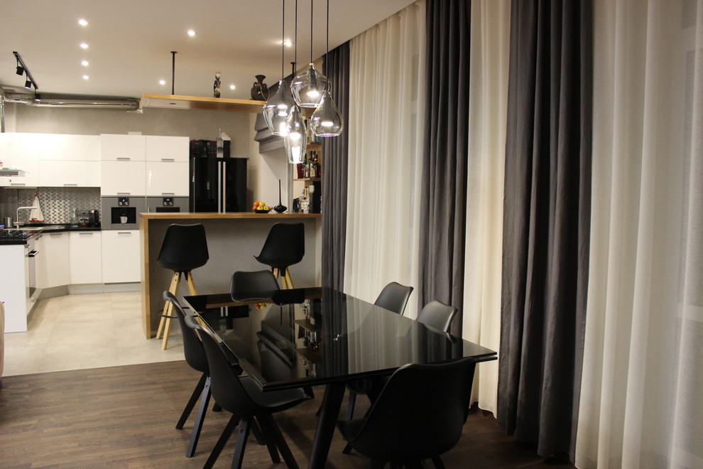 3ех комнатная Квартира на Новочеркасской