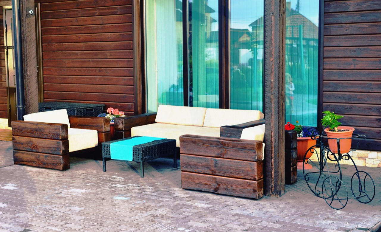 Массивная садовая мебель. Частный дом г.Тольятти