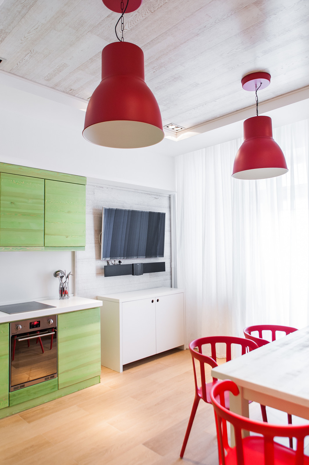 Деревянная оправа