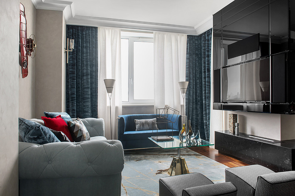 Квартира в Москве "Небо , самолёт , девушка"