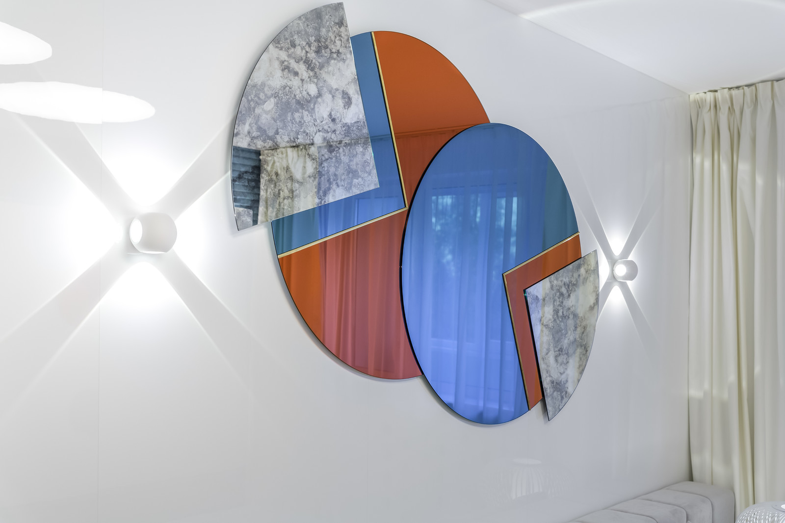 Космический люкс в гостиной для программы "Квартирный вопрос"