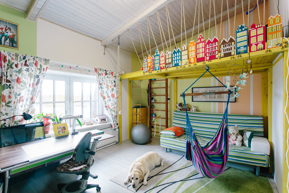 В гостях: Мансарда со стихийным ремонтом