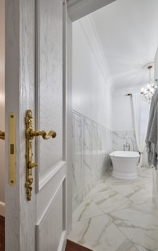 Классический интерьер с Орлеаном в отделке дуб