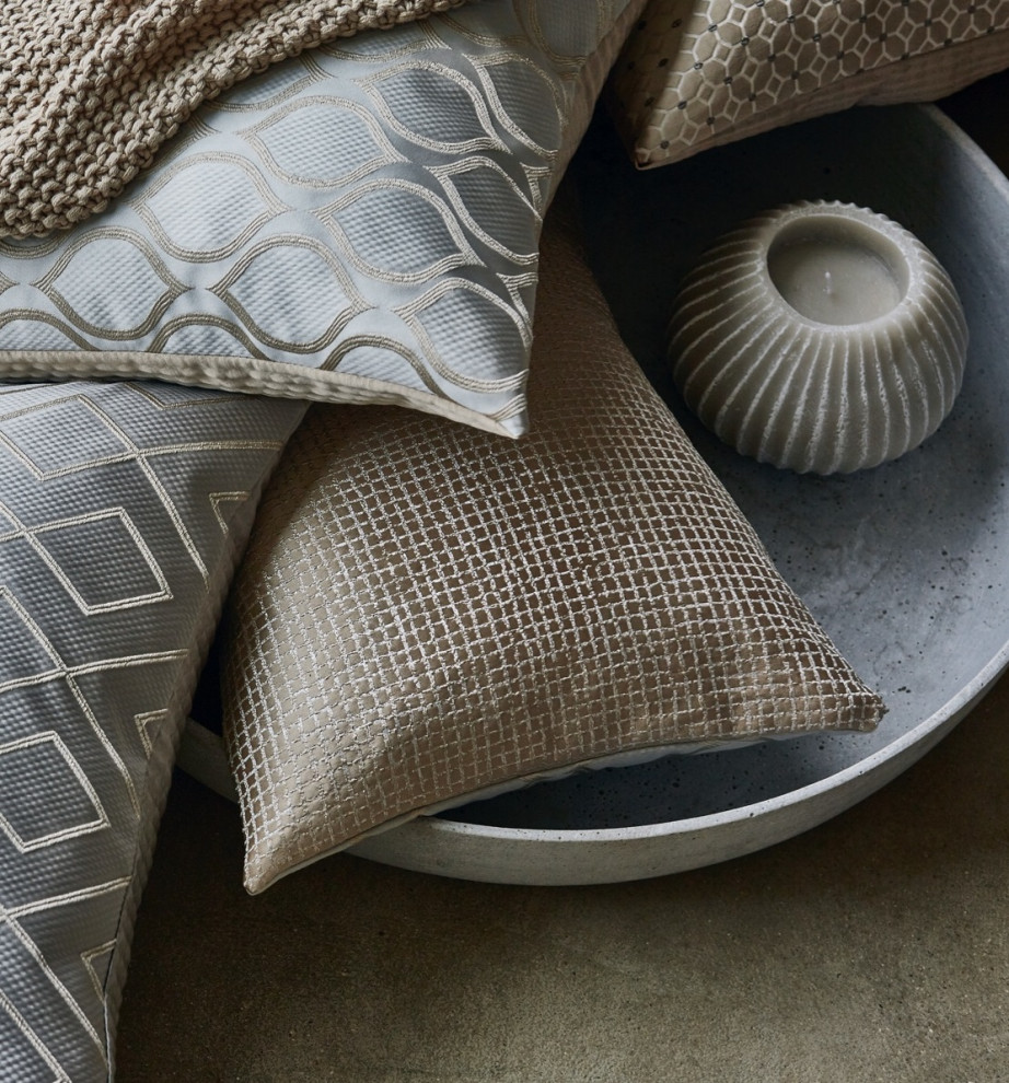 Наша подборка текстиля с геометрией