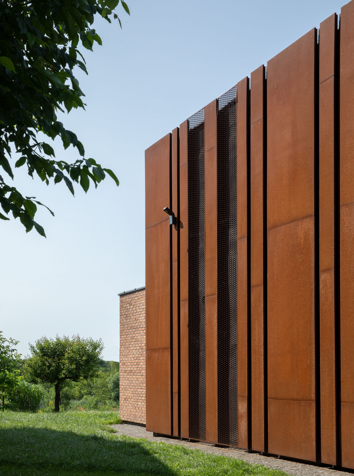 MRIIA HOUSE