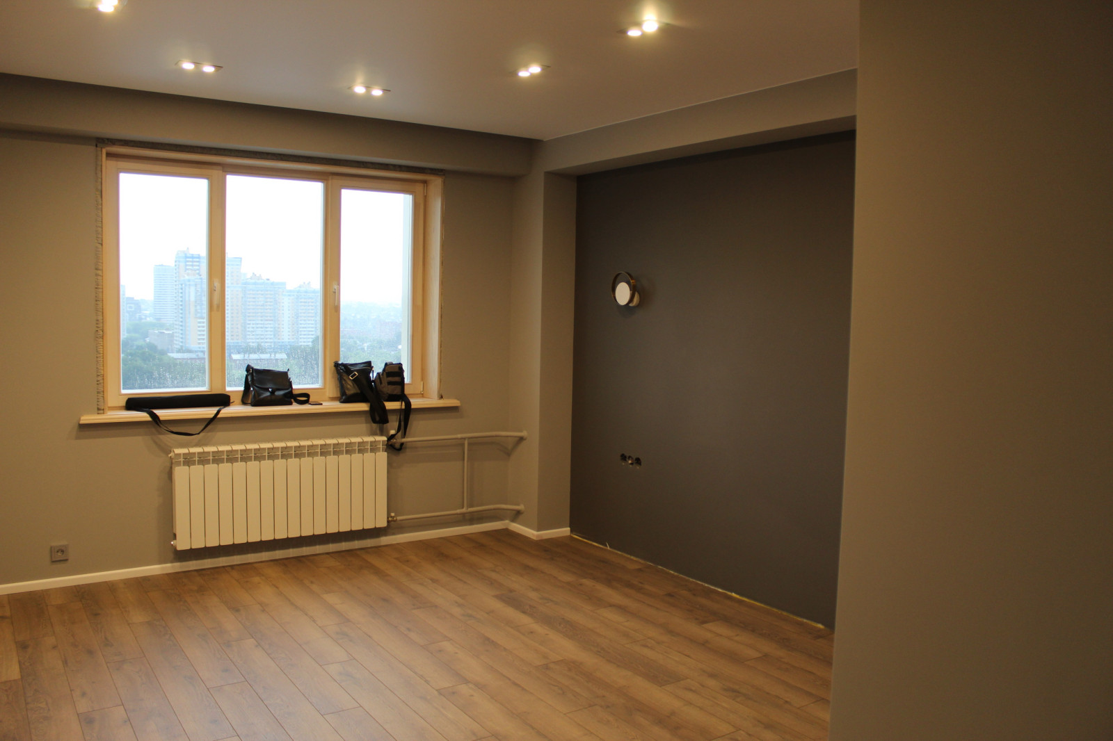 Четырехкомнатная в центре под ключ по дизайн-проекту