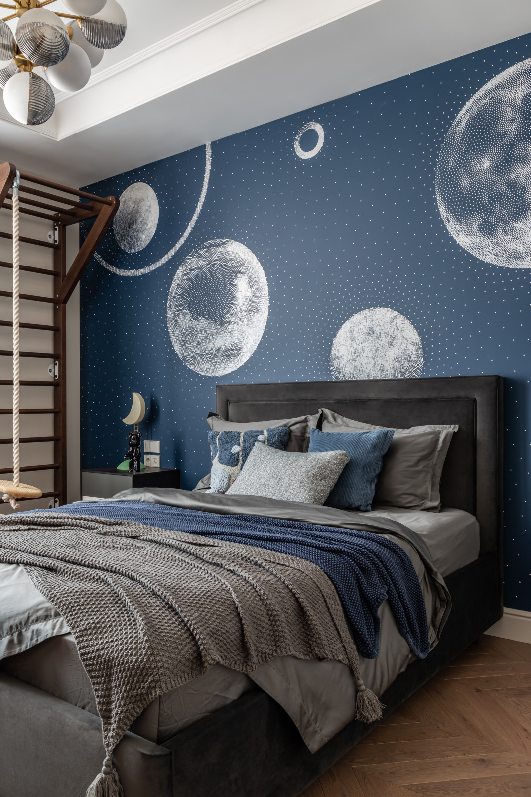 Просторная квартира в светлых оттенках