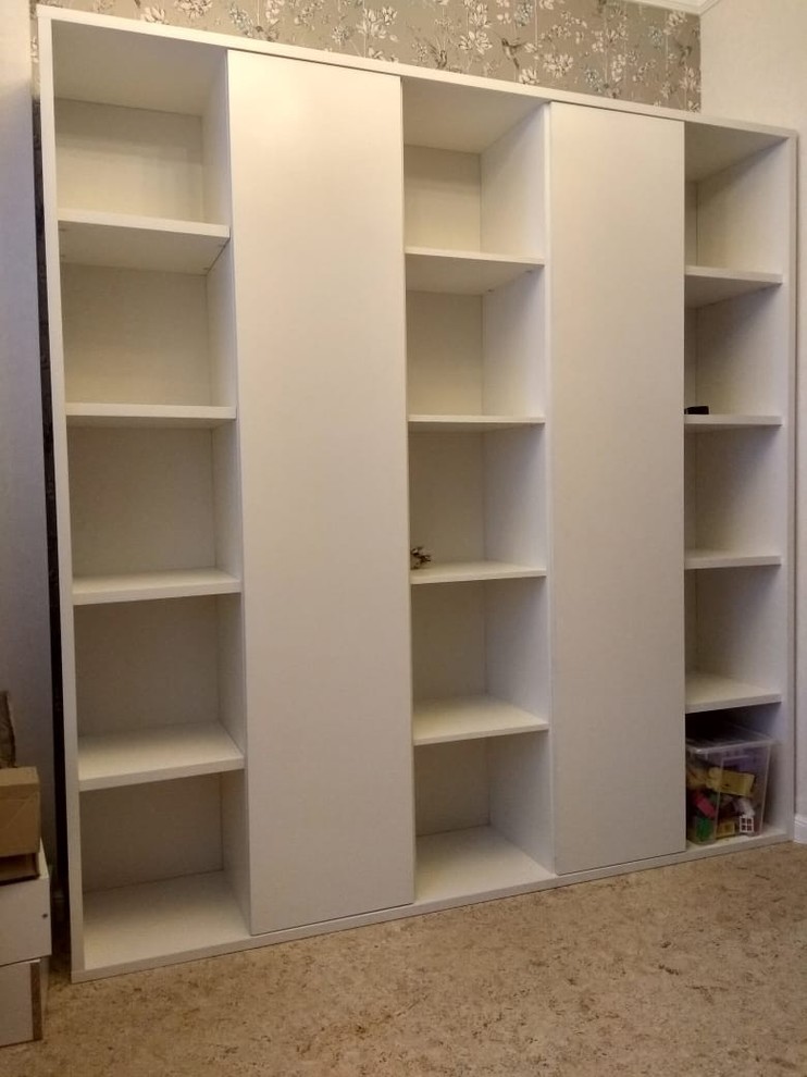 Квартира в стиле современной классики в фиолетовых тонах