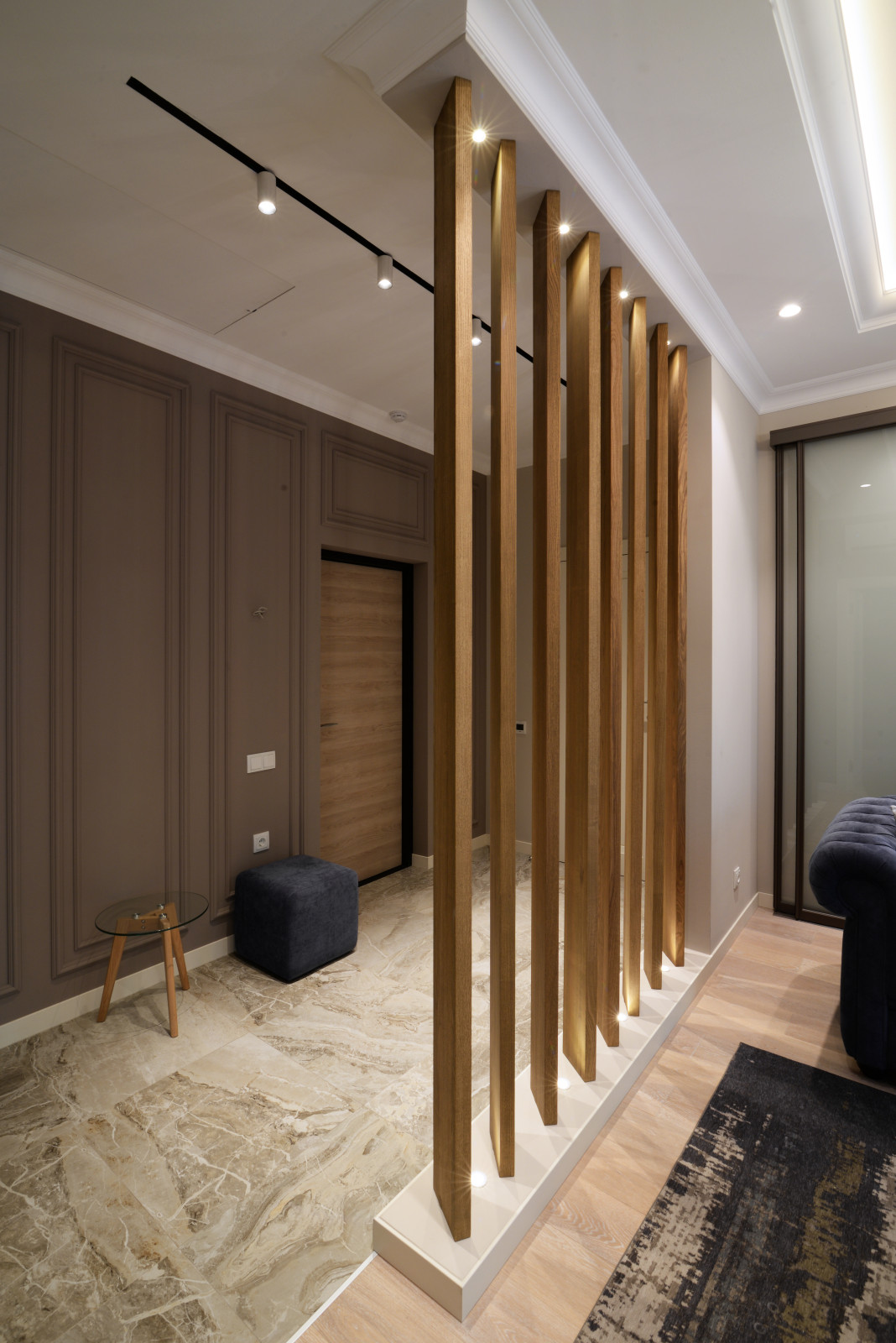 Небольшая квартира в неоклассическом стиле