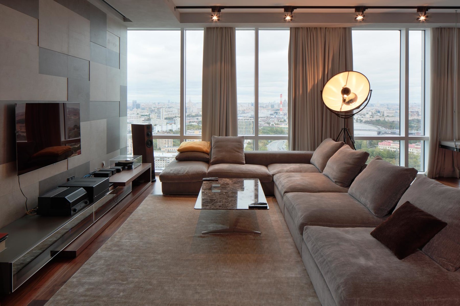 Квартира на Мосфильмовской