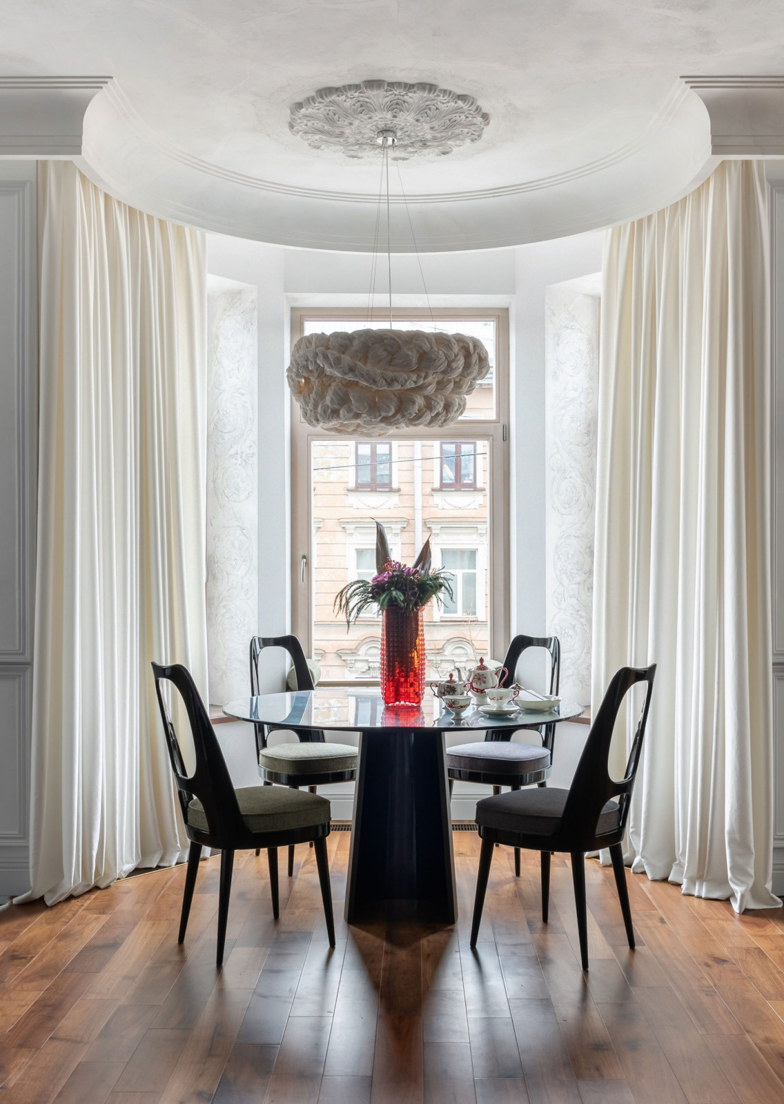 Мягкая мебель для квартиры в центре Санкт-Петербурга