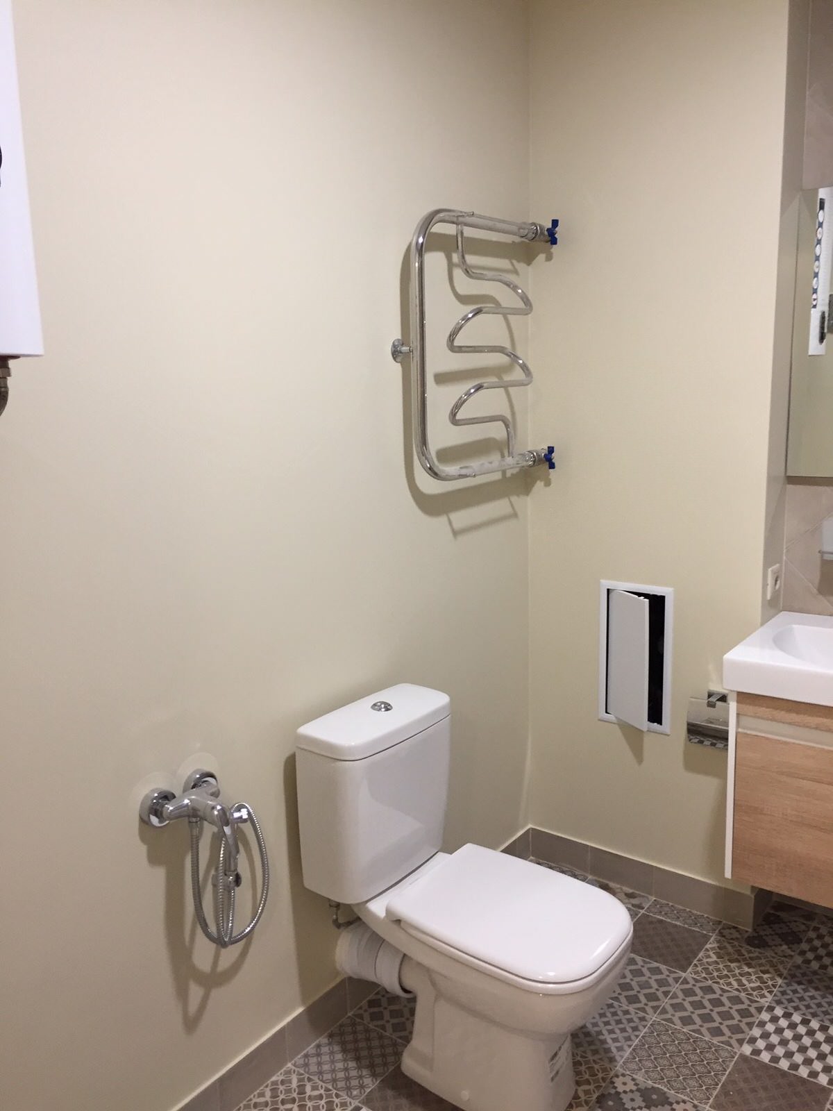 г. Тюмень, ул. Полевая 105