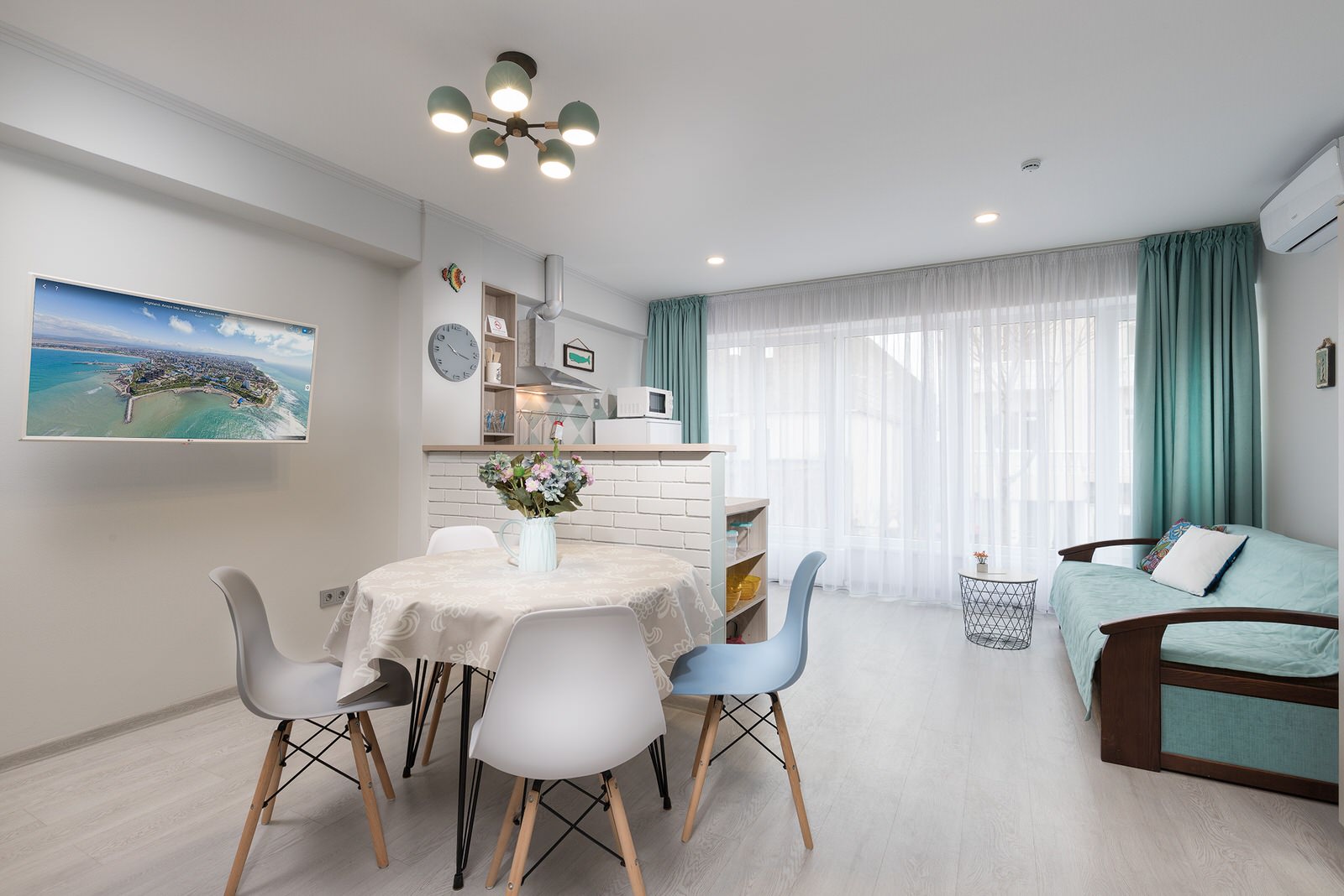 Обложка проекта: Апартаменты "Дженифер"