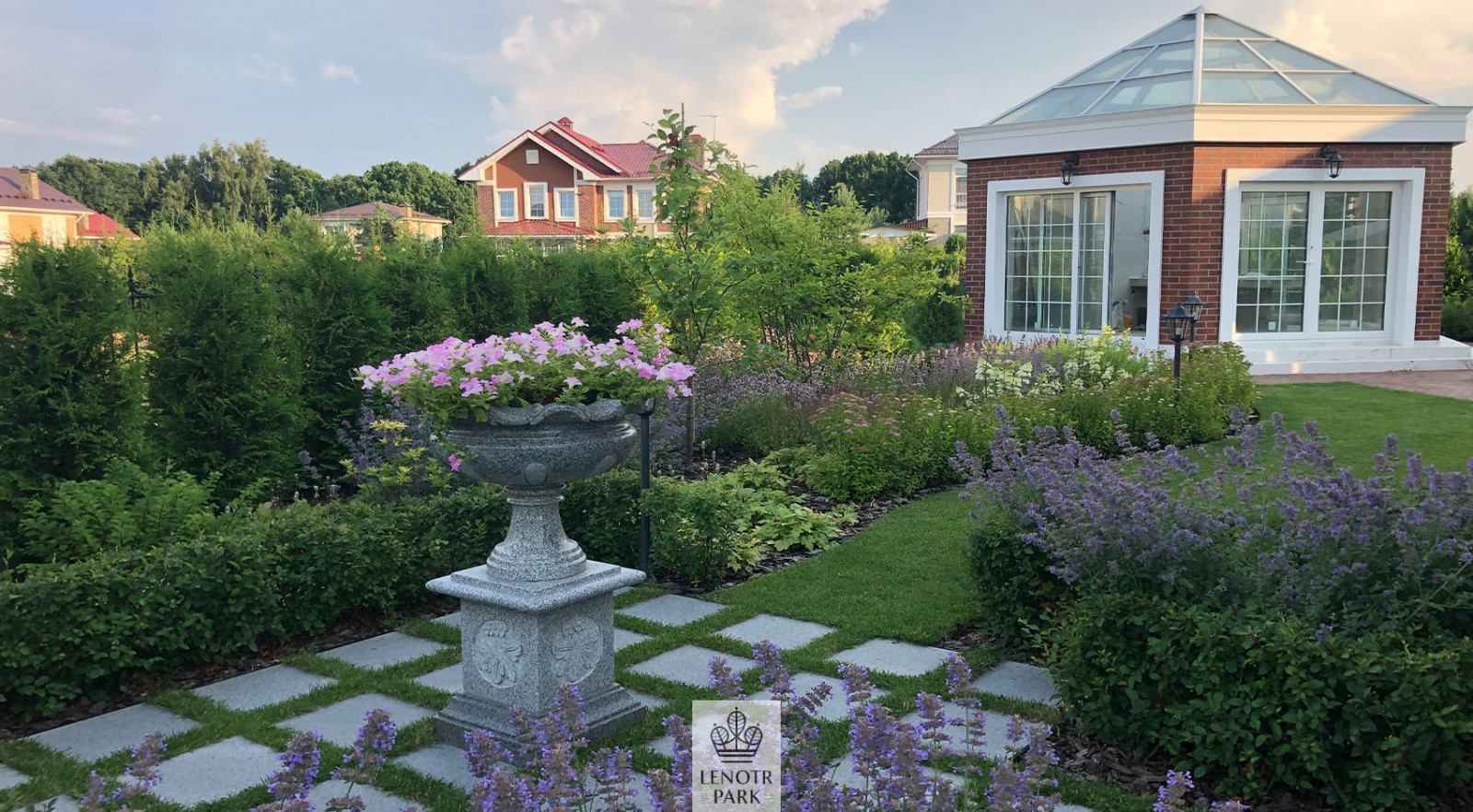 Эсквайр Парк