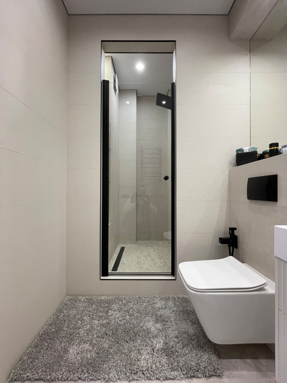 Теневые потолки в ЖК Заельцовский