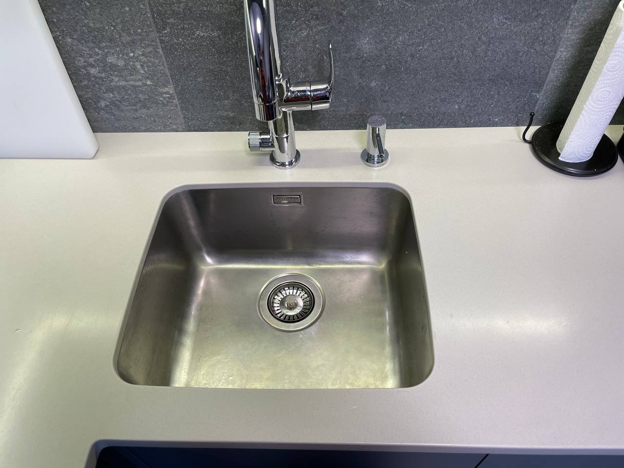 Реализация кухни по дизайн-проекту в однокомнатной квартире, 2022