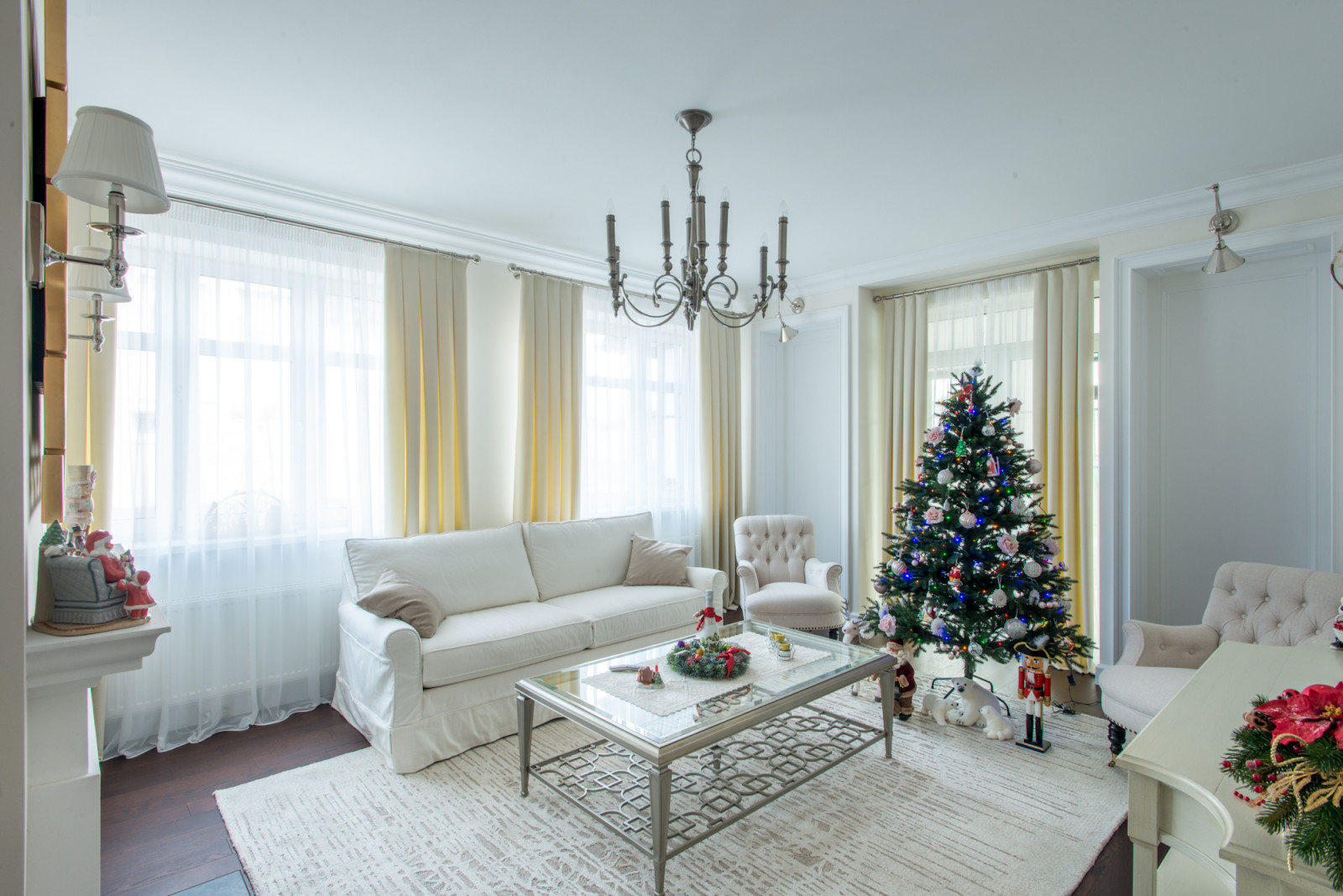 Дом в посёлке Ново-Луговая, дизайнер Аждар Атакишиев