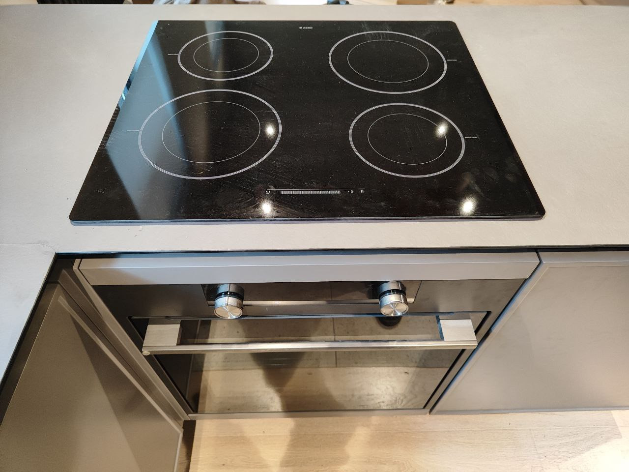 Столешница и HPL пластика на кухню