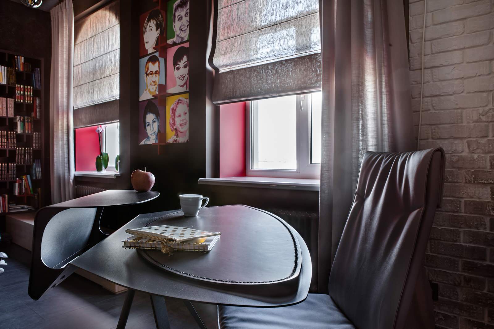 Вне формата